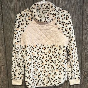 Leopard Print Fleece Pullover Sweater S White Snaps Long Sleeve High Neck